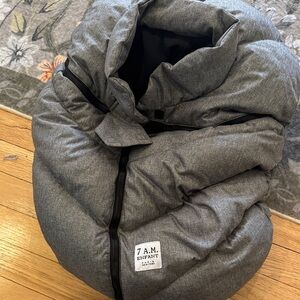 7 A.M. Enfant Gray Car seat Cocoon